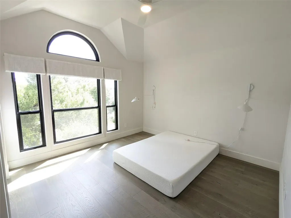 9257 Scenic Bluff Drive Austin TX 78733
