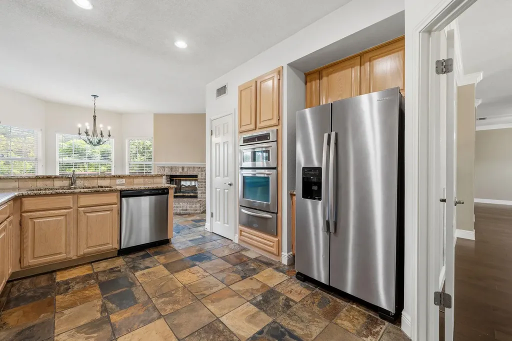 6604 Strutton Cove Austin TX 78759