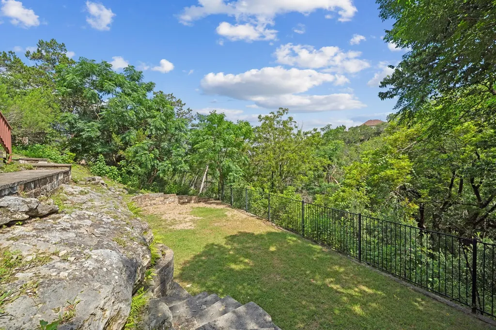 6604 Strutton Cove Austin TX 78759