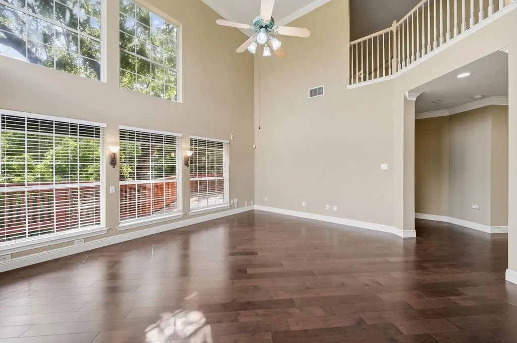 6604 Strutton Cove Austin TX 78759