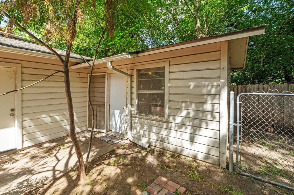 3014 Hemphill Park Austin TX 78705