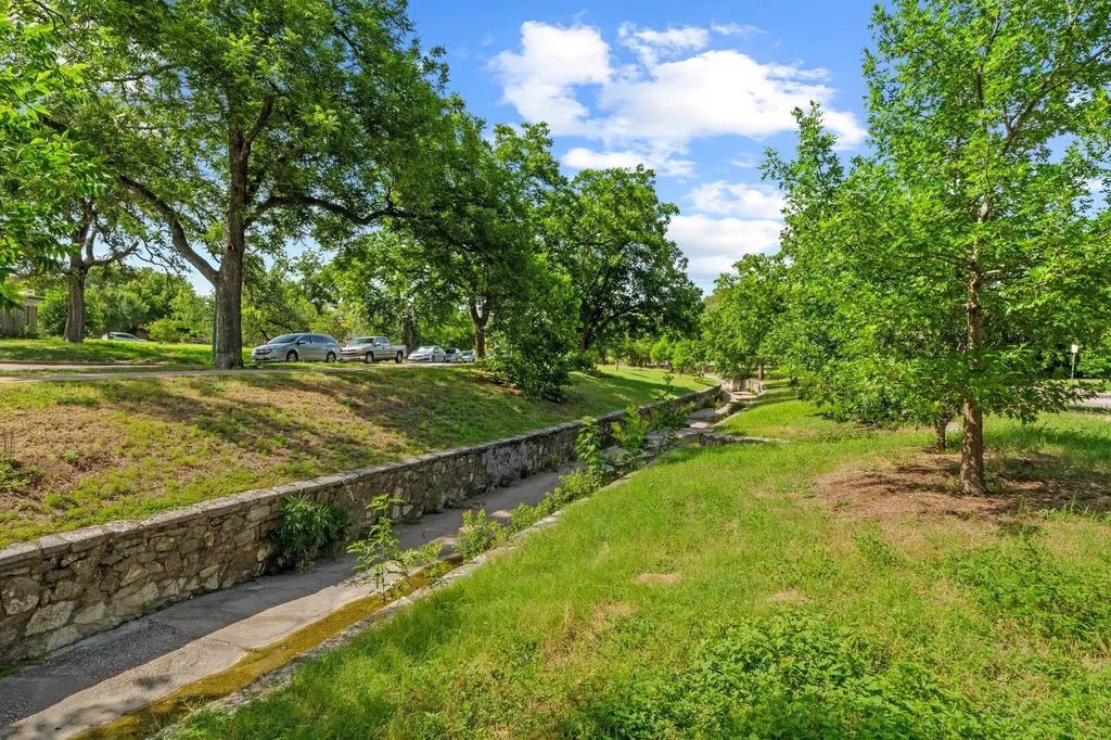 3014 Hemphill Park Austin TX 78705