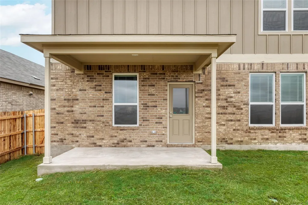 212 Sugar Cane Road Buda TX 78610