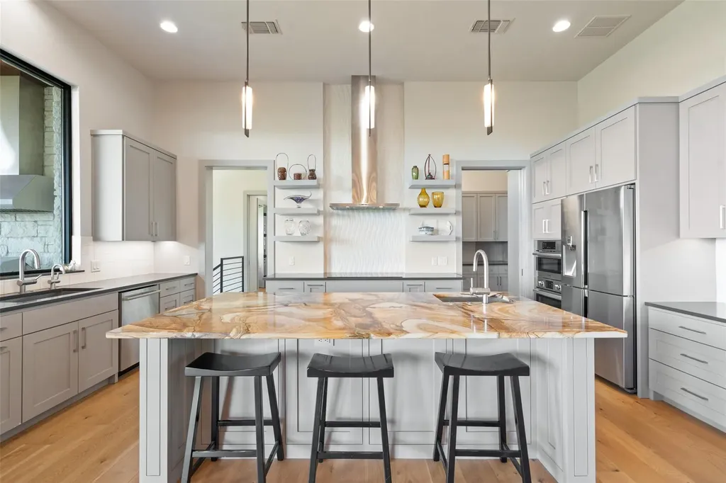 17724 Flagler Drive Austin TX 78738