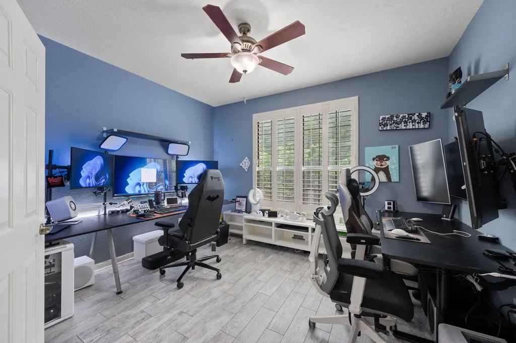 10232 Grizzly Oak Drive Austin TX 78748