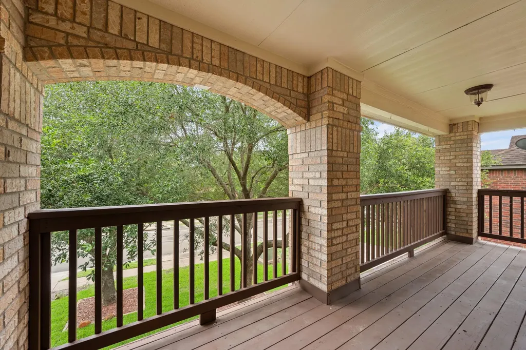 10232 Grizzly Oak Drive Austin TX 78748