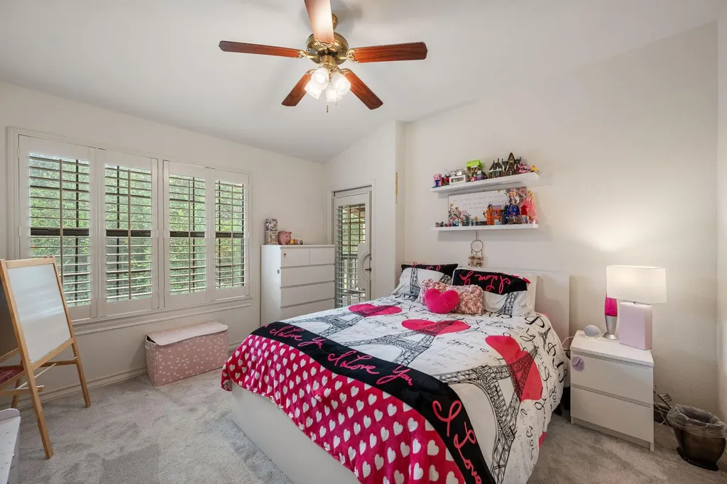 10232 Grizzly Oak Drive Austin TX 78748