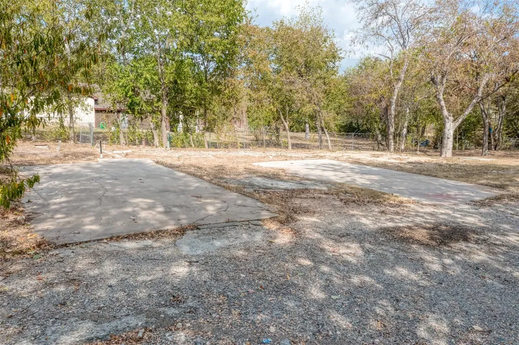 5701 Bitterwood Drive Austin TX 78724