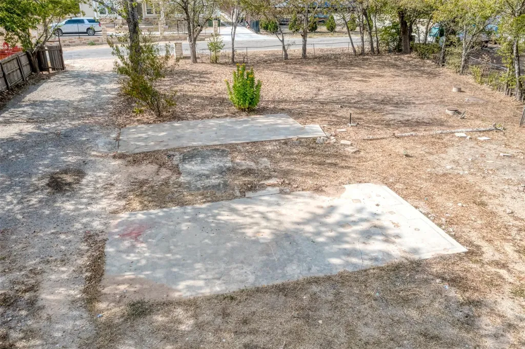 5701 Bitterwood Drive Austin TX 78724