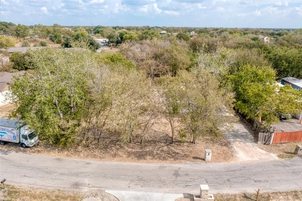 5701 Bitterwood Drive Austin TX 78724