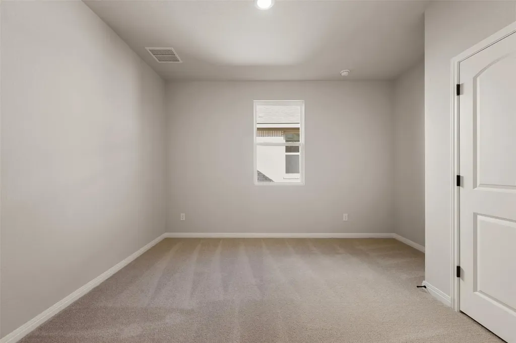 126 Arlington Park Loop Hutto TX 78634