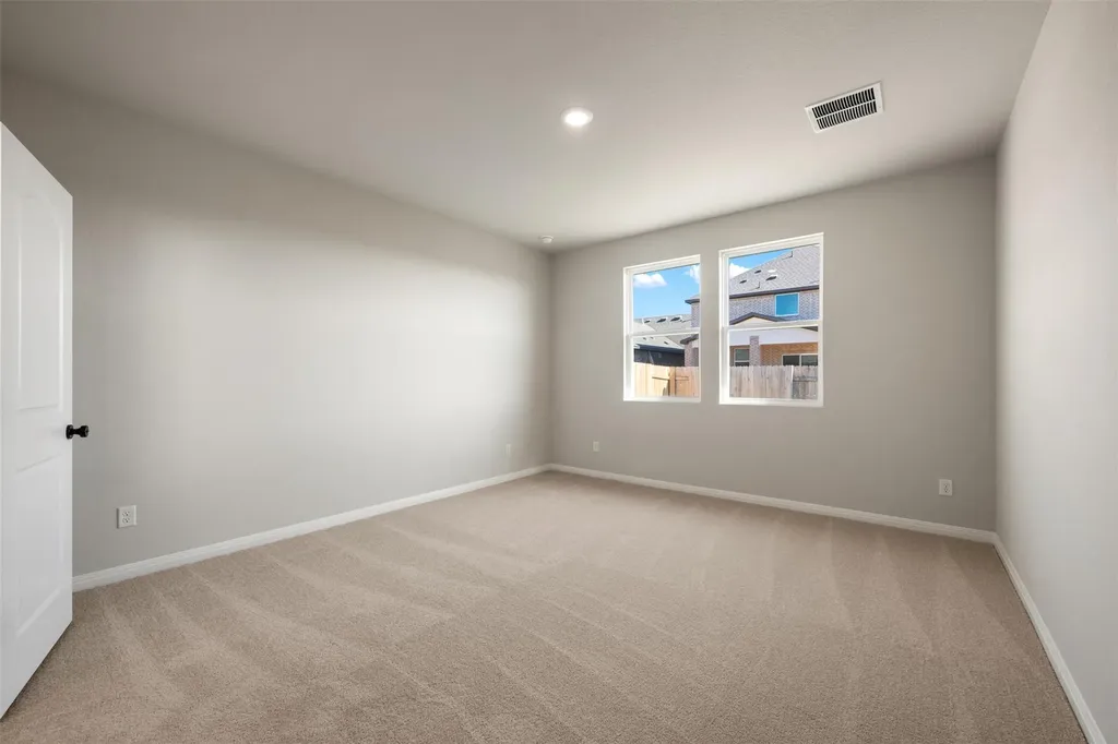 126 Arlington Park Loop Hutto TX 78634