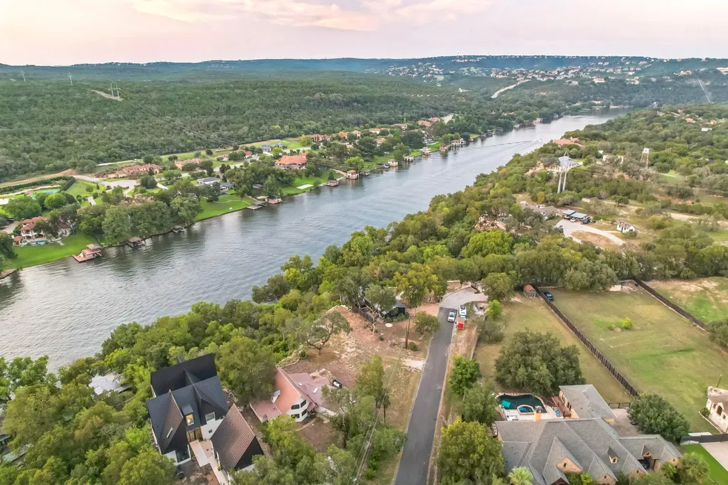 1808 Cliffwood Drive Austin TX 78733