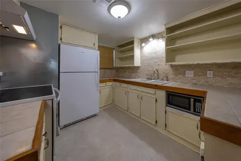 22 Stonehouse Circle Wimberley TX 78676