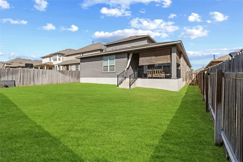 276 Finstown Street Hutto TX 78634