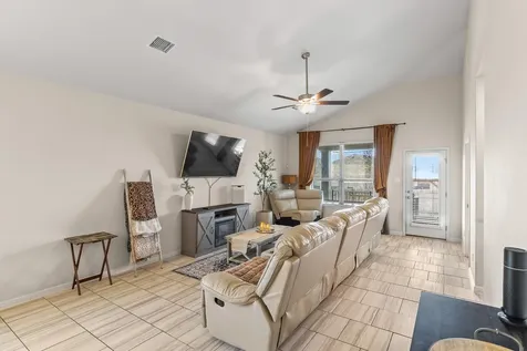 276 Finstown Street Hutto TX 78634