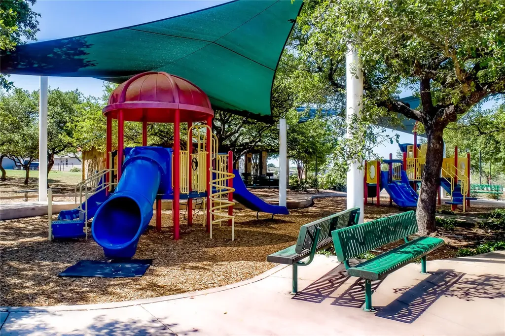 22325 Rock Wren Road Spicewood TX 78669