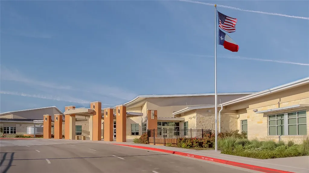 22325 Rock Wren Road Spicewood TX 78669