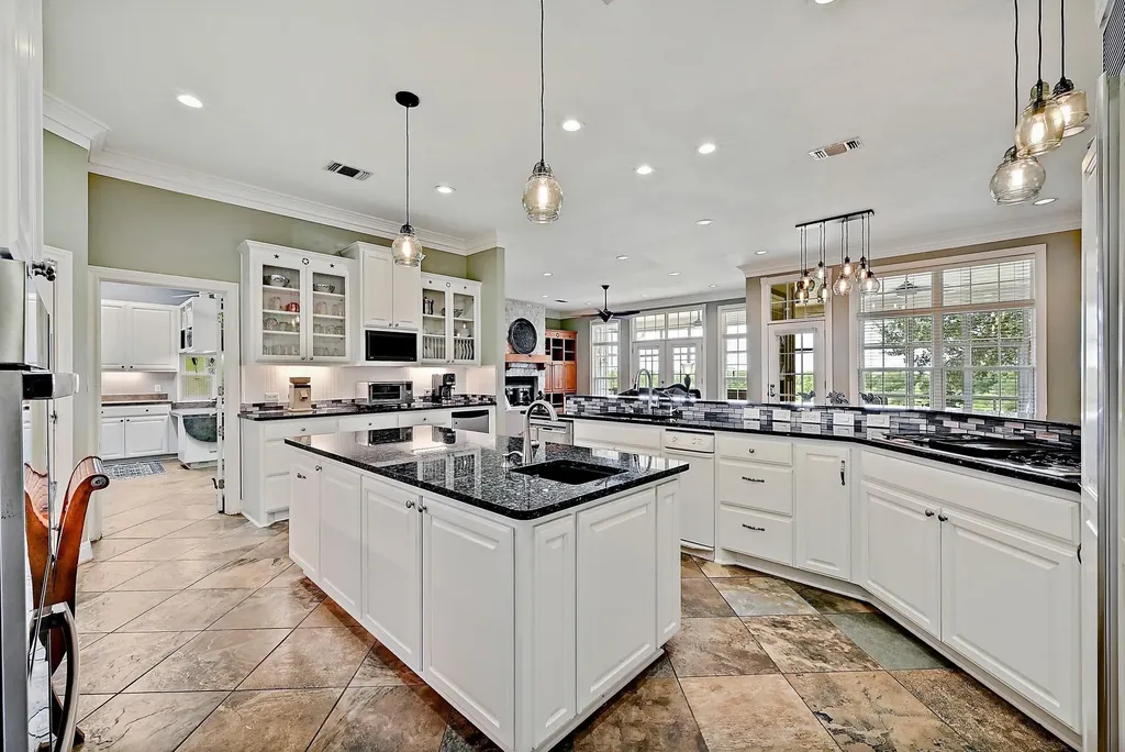948 Upper Elgin River Road Elgin TX 78621