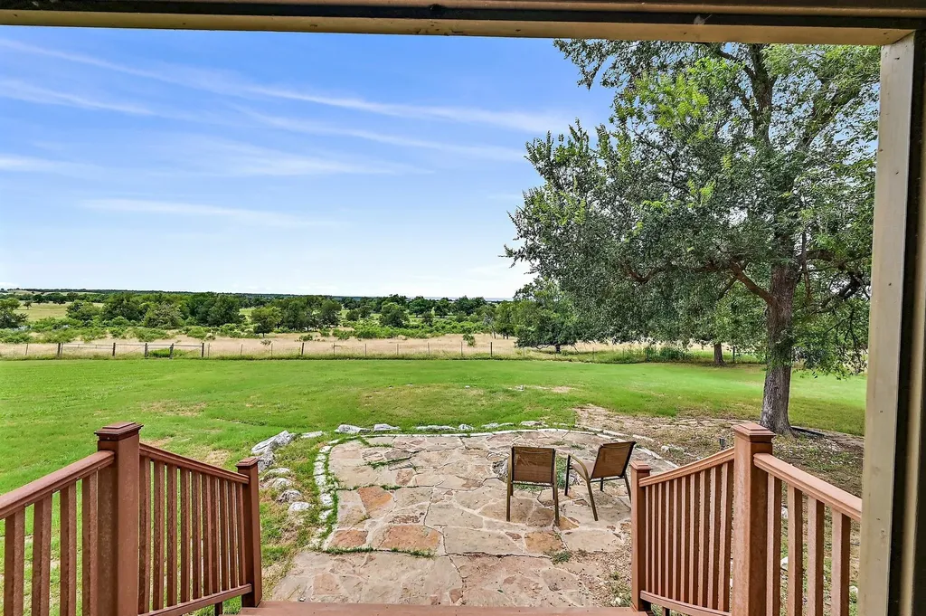 948 Upper Elgin River Road Elgin TX 78621