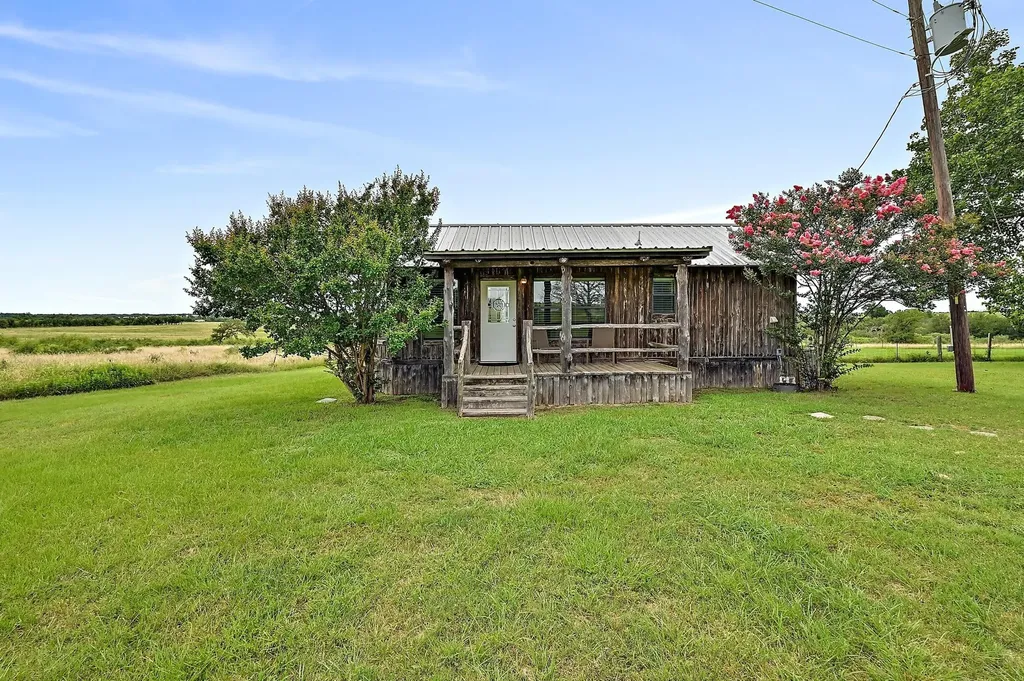 948 Upper Elgin River Road Elgin TX 78621