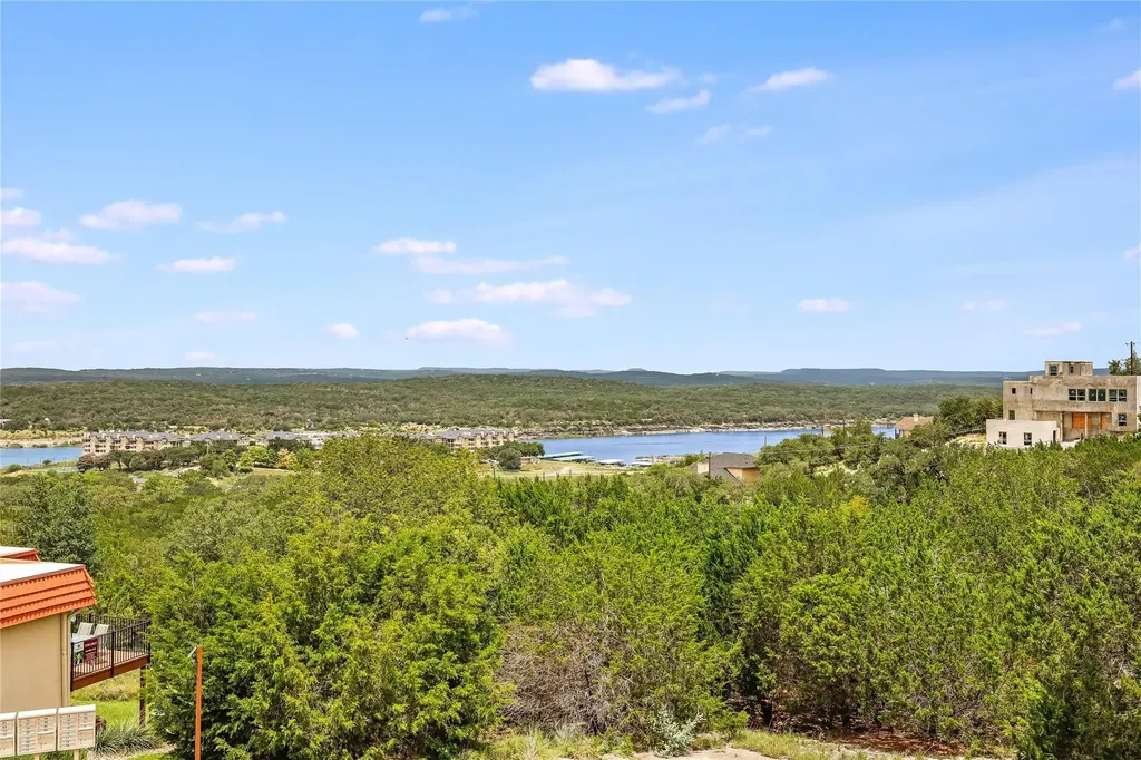 3216 Poe Cove Lago Vista TX 78645