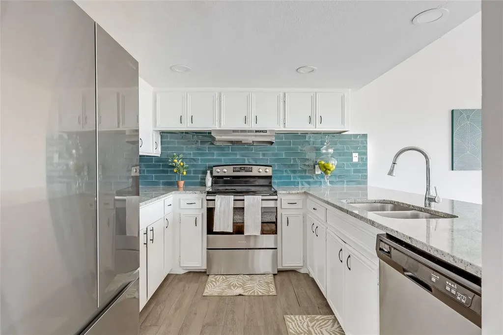 3216 Poe Cove Lago Vista TX 78645