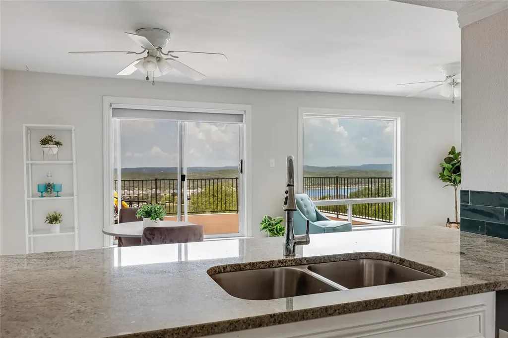 3216 Poe Cove Lago Vista TX 78645