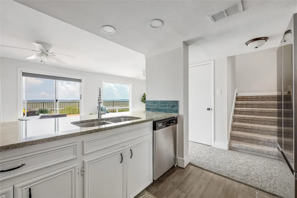 3216 Poe Cove Lago Vista TX 78645