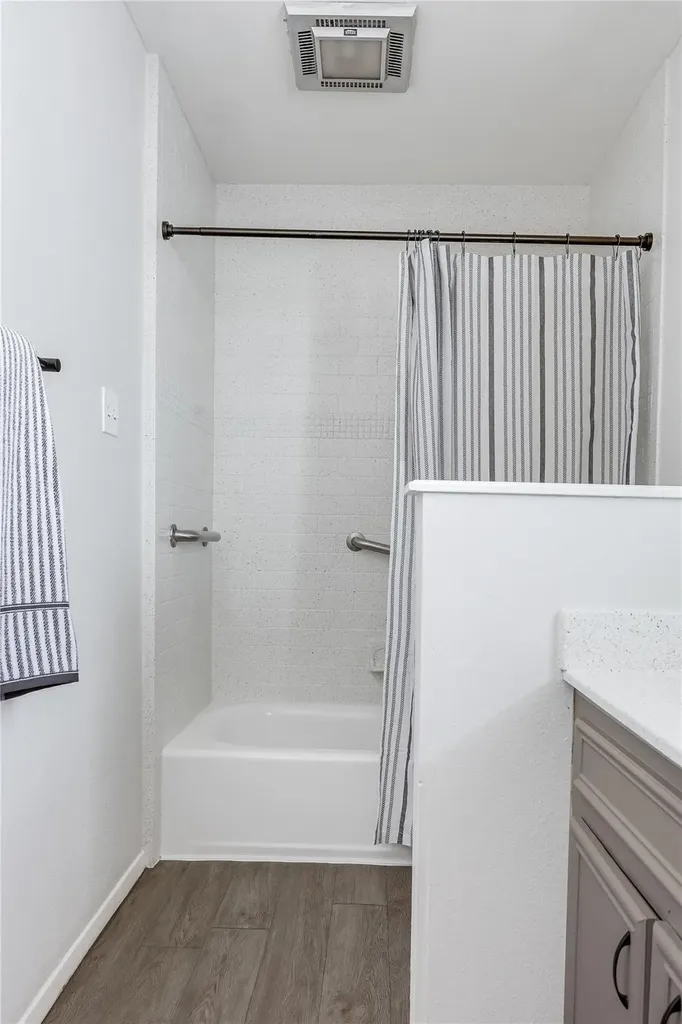 3216 Poe Cove Lago Vista TX 78645