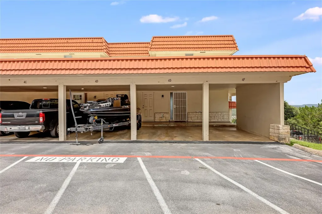 3216 Poe Cove Lago Vista TX 78645