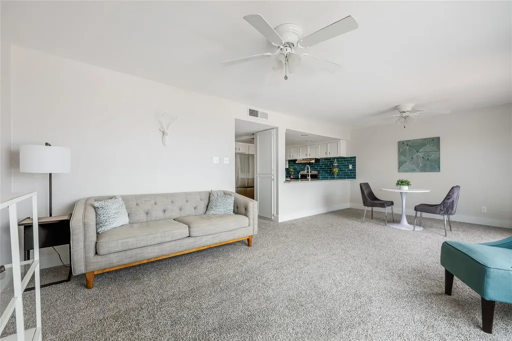 3216 Poe Cove Lago Vista TX 78645