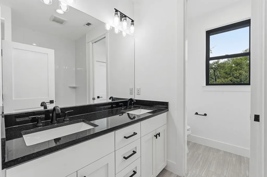 109 Rocky Summit Court Spicewood TX 78669