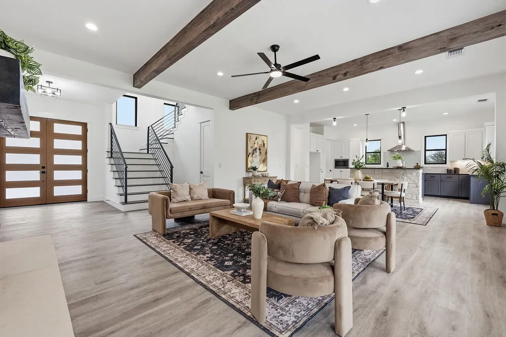 109 Rocky Summit Court Spicewood TX 78669