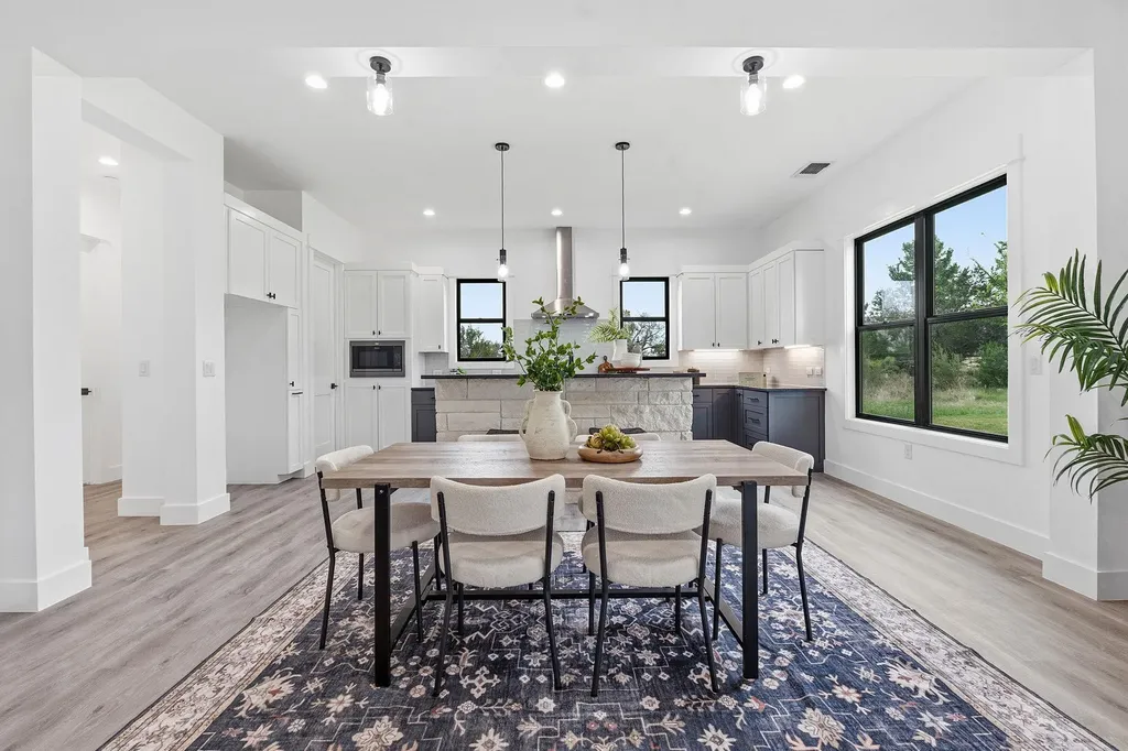 109 Rocky Summit Court Spicewood TX 78669