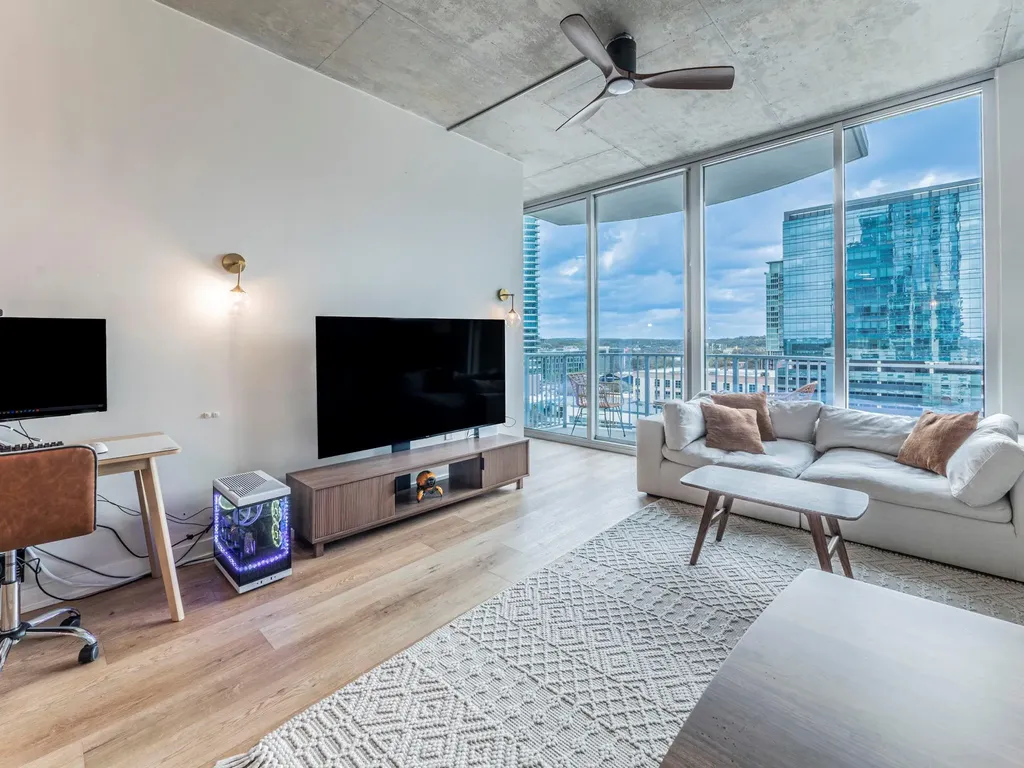 360 Nueces Street Austin TX 78701