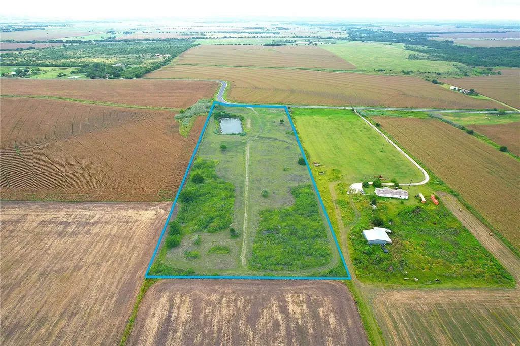 1700 County Road 406 Taylor TX 76574