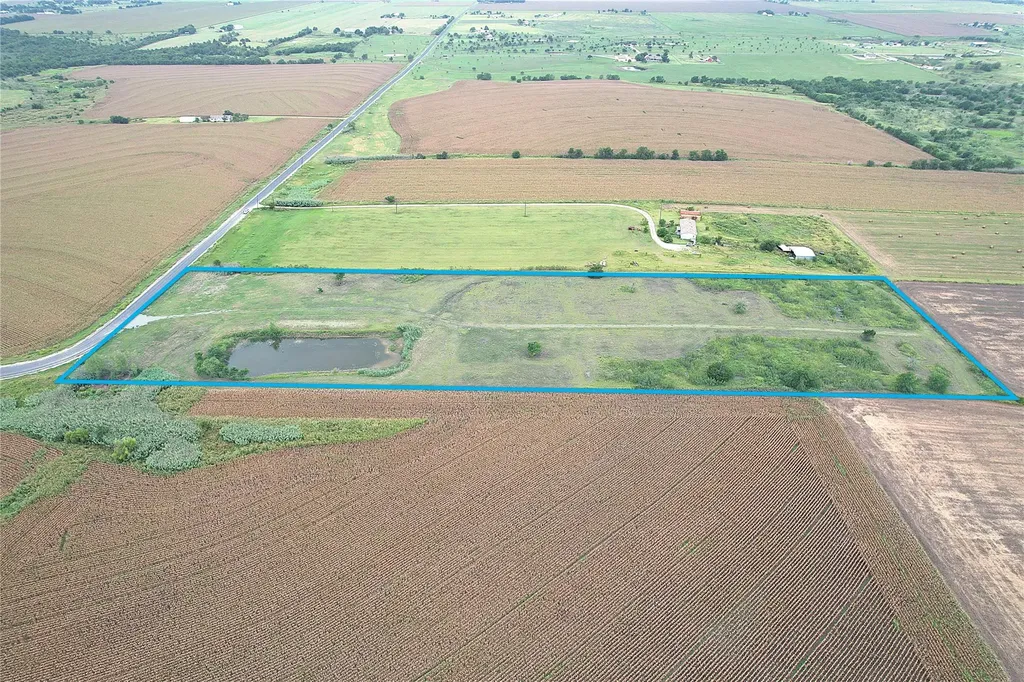 1700 County Road 406 Taylor TX 76574