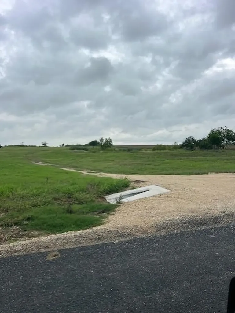 1700 County Road 406 Taylor TX 76574