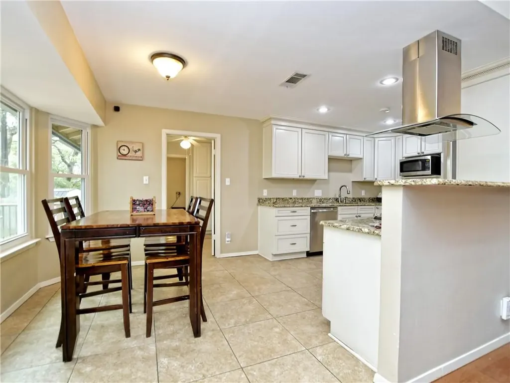 11315 Alhambra Drive Austin TX 78759