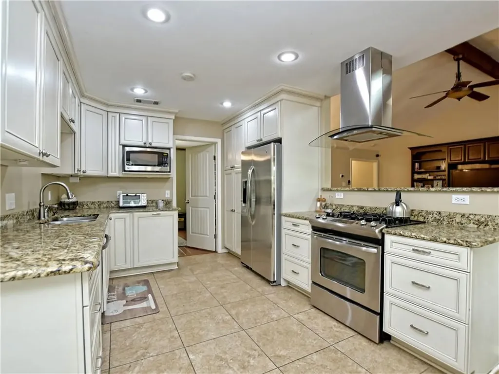 11315 Alhambra Drive Austin TX 78759
