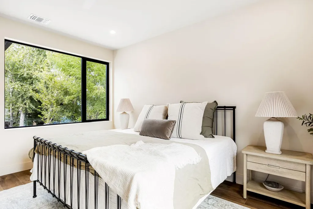 4412 Banister Lane Austin TX 78745