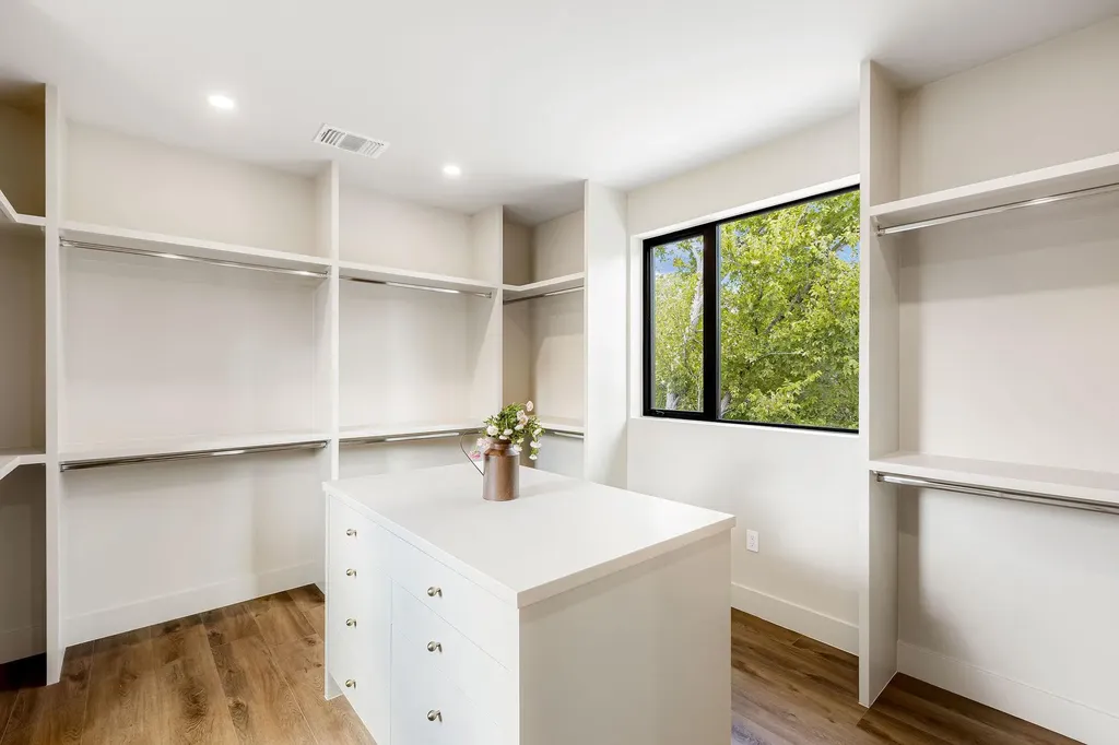 4412 Banister Lane Austin TX 78745