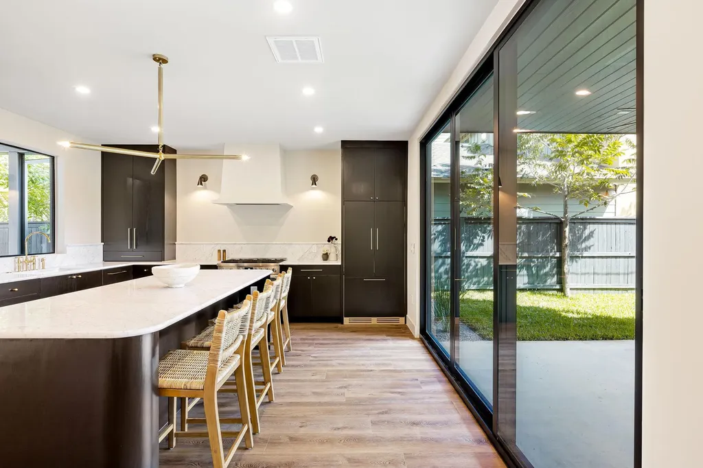 4412 Banister Lane Austin TX 78745