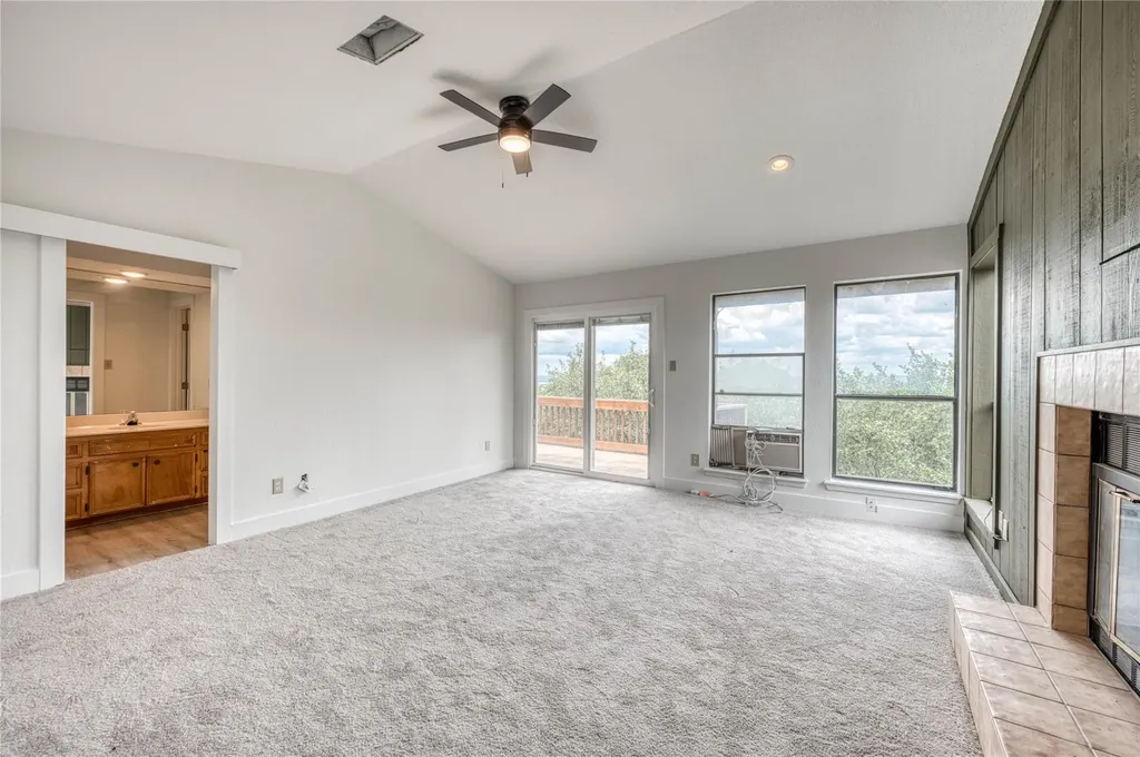 901 Cheyenne Horseshoe Bay TX 78657