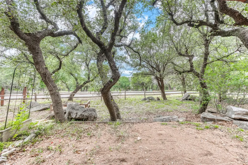 901 Cheyenne Horseshoe Bay TX 78657