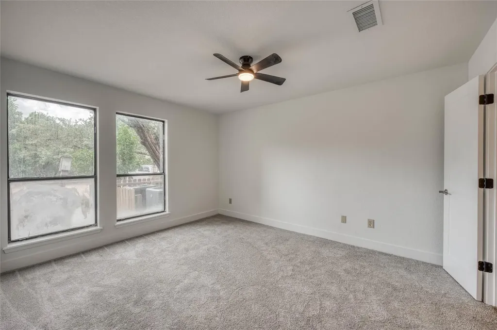 901 Cheyenne Horseshoe Bay TX 78657