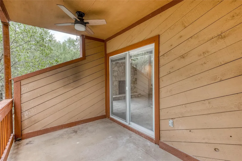 901 Cheyenne Horseshoe Bay TX 78657