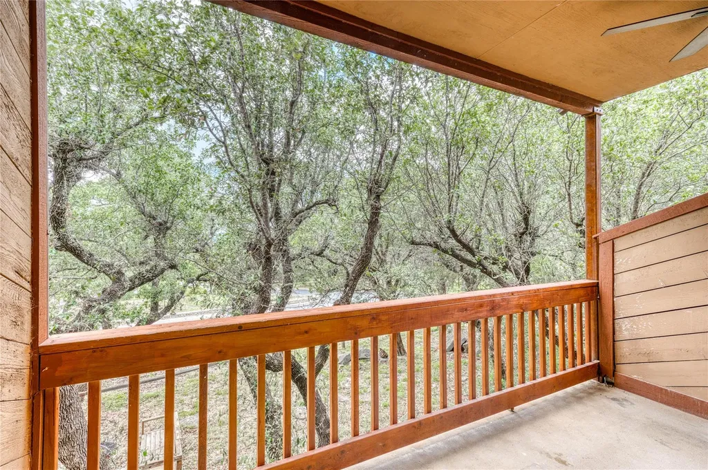 901 Cheyenne Horseshoe Bay TX 78657