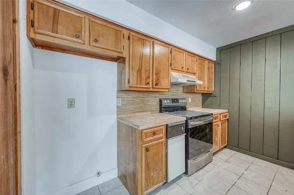 901 Cheyenne Horseshoe Bay TX 78657